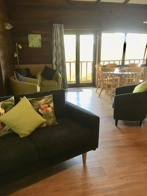 Kangaroo Valley Cottage - VIC Tourism 6