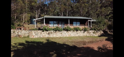 Kangaroo Valley Cottage - VIC Tourism 0