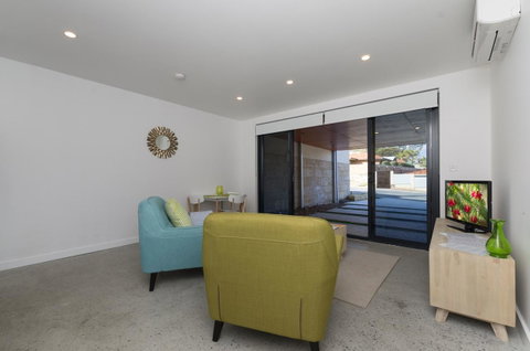 Sunset Place Apartments - VIC Tourism 27