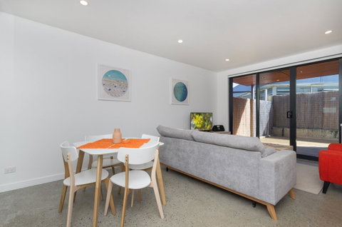 Sunset Place Apartments - VIC Tourism 9