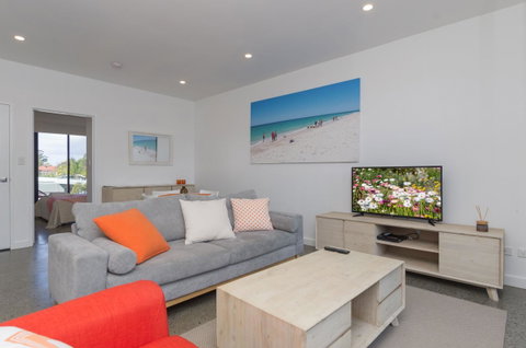 Sunset Place Apartments - VIC Tourism 14