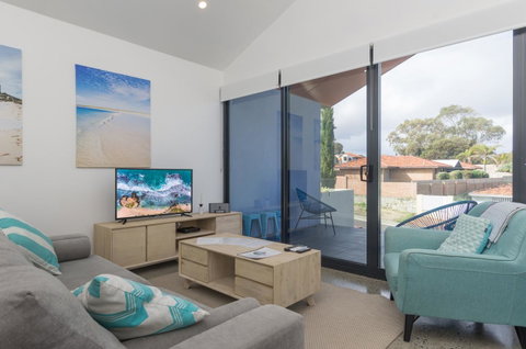 Sunset Place Apartments - VIC Tourism 42