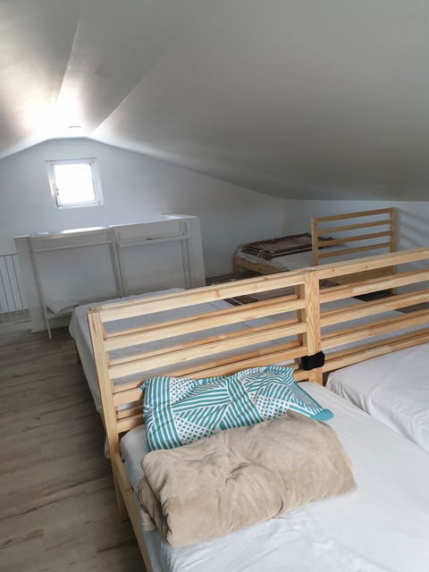 DIANELLA Budget Rooms Happy Place To Stay - VIC Tourism 4