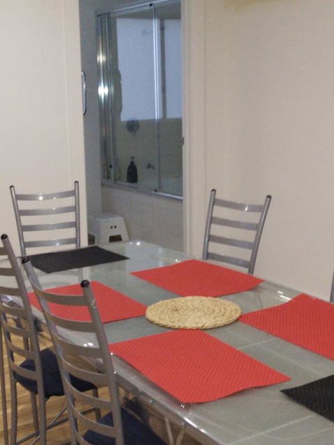DIANELLA Budget Rooms Happy Place To Stay - VIC Tourism 27