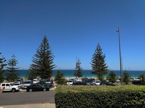 Salty Kiss - VIC Tourism 0
