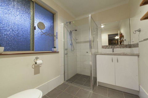 The Entertainer - VIC Tourism 24