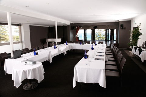 Cottesloe Beach Hotel - VIC Tourism 19