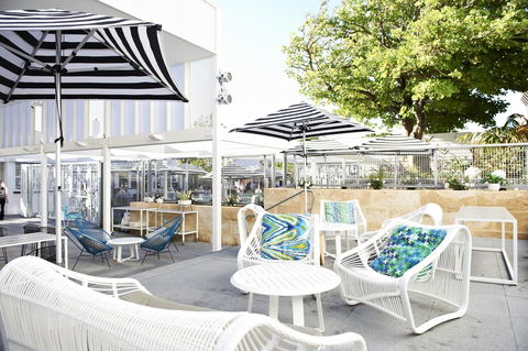 Cottesloe Beach Hotel - VIC Tourism 30