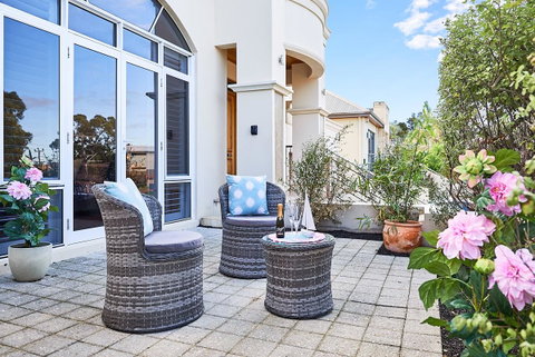 Sorrento Beach Manor - VIC Tourism 1