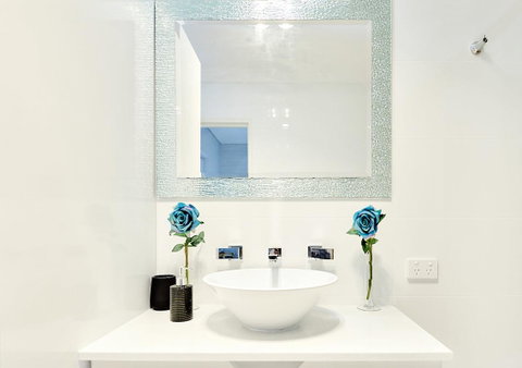Sorrento Beach Manor - VIC Tourism 4