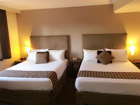 Joondalup City Hotel - VIC Tourism 7