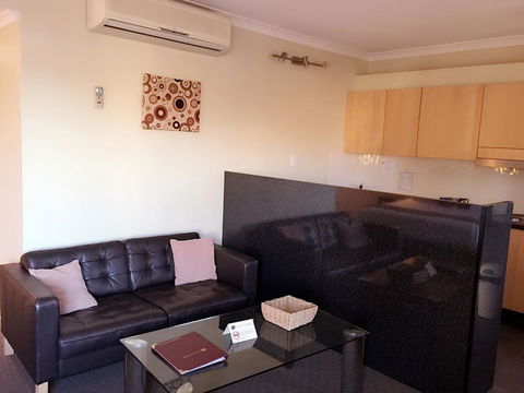 Joondalup City Hotel - VIC Tourism 18