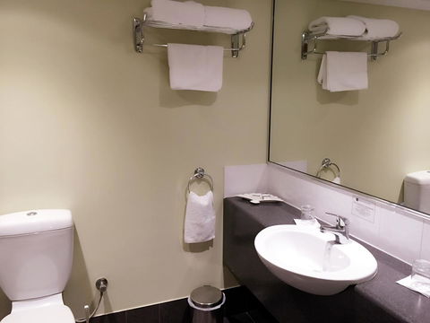 Joondalup City Hotel - VIC Tourism 15