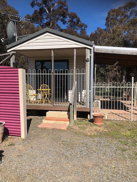 Kendenup Cottages And Lodge - VIC Tourism 1