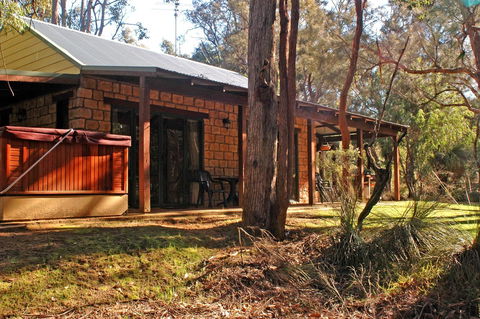 Yelverton Brook Conservation Sanctuary - VIC Tourism 8