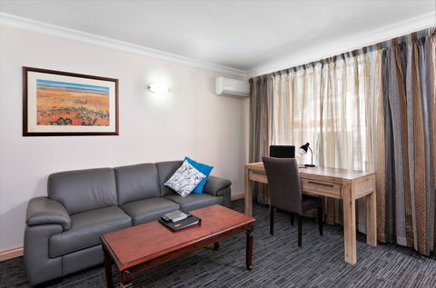 Quest Yelverton Kalgoorlie - VIC Tourism 9