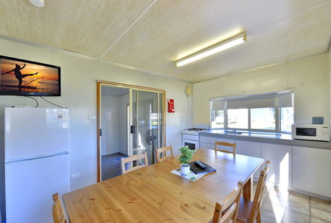 Mandurah Coastal Holiday Park - VIC Tourism 23
