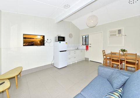 Mandurah Coastal Holiday Park - VIC Tourism 10