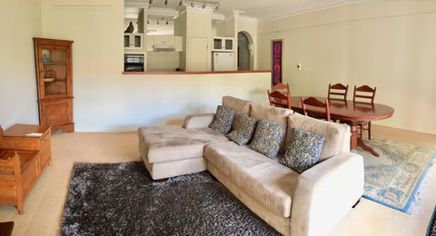Cottesloe Beach Chalets - VIC Tourism 24