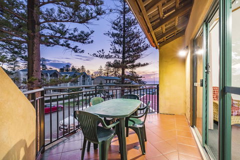 Cottesloe Beach Chalets - VIC Tourism 26