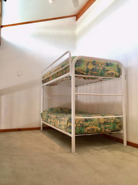 Cottesloe Beach Chalets - VIC Tourism 43