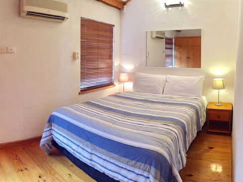 Cottesloe Beach Chalets - VIC Tourism 16