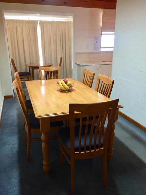 Cottesloe Beach Chalets - VIC Tourism 22