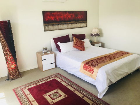Swan Valley Rest Cottage - VIC Tourism 20