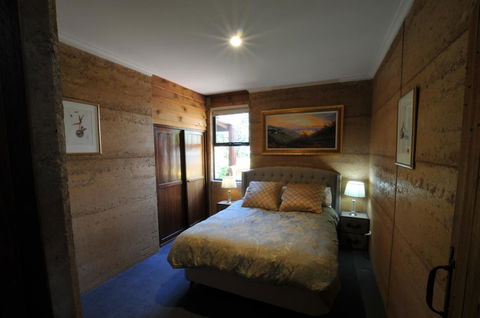 Beach House Dunsborough - VIC Tourism 10