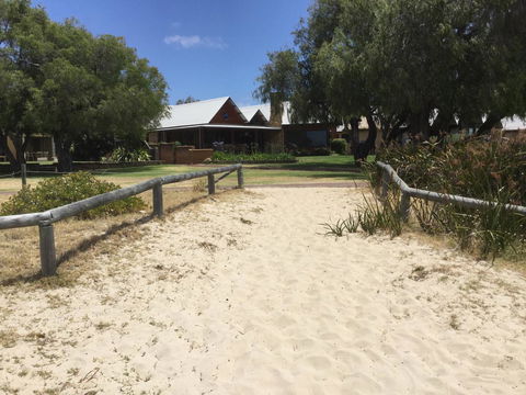 Beach House Dunsborough - VIC Tourism 17