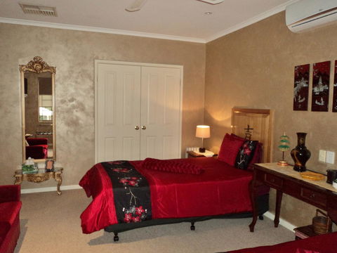 Armadale Cottage Bed & Breakfast - VIC Tourism 21