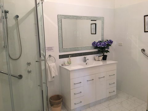 Armadale Cottage Bed & Breakfast - VIC Tourism 25