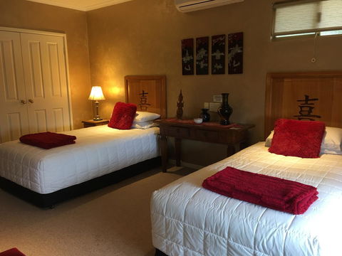 Armadale Cottage Bed & Breakfast - VIC Tourism 16