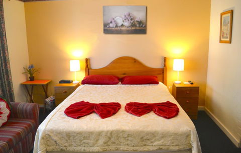 Palms Bed & Breakfast - VIC Tourism 16