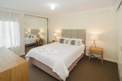 Beach Retreat - Busselton - VIC Tourism 5