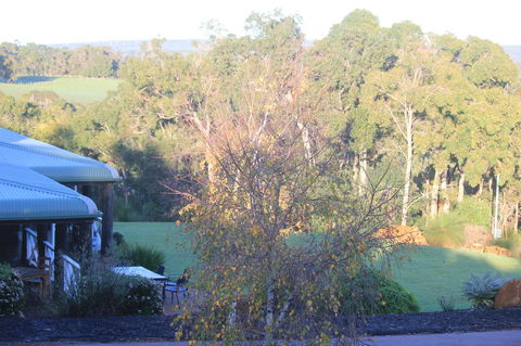 The Farmhouse - VIC Tourism 17