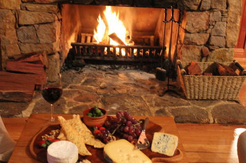 The Farmhouse - VIC Tourism 15