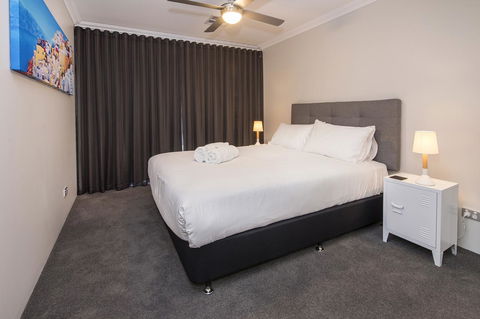 15 Cabot Close - VIC Tourism 8