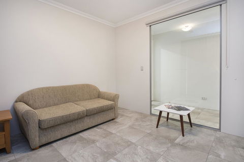 15 Cabot Close - VIC Tourism 17