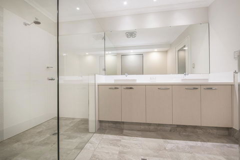 15 Cabot Close - VIC Tourism 6