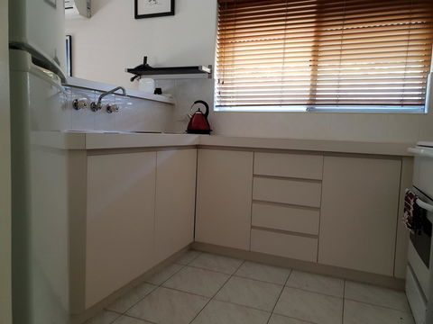 Ocean View Villas - 2 Bedroom Villa In Quiet Complex - VIC Tourism 4