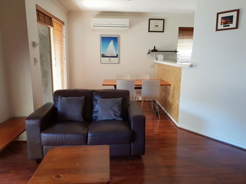 Ocean View Villas - 2 Bedroom Villa In Quiet Complex - VIC Tourism 1