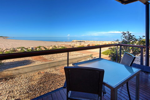 Mantarays Ningaloo Beach Resort - VIC Tourism 22