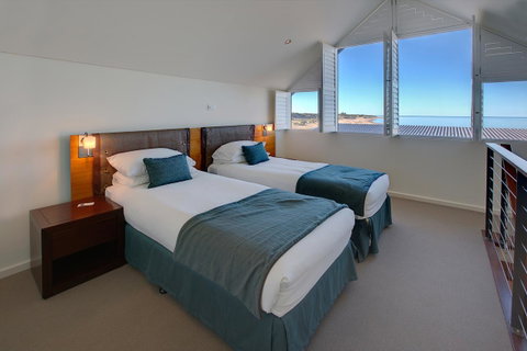 Mantarays Ningaloo Beach Resort - VIC Tourism 5