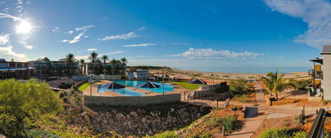 Mantarays Ningaloo Beach Resort - VIC Tourism 0