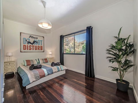 Panoramique Holiday Home With A View - VIC Tourism 13