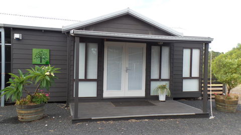 Windfall Estate Vineyard Cottage - VIC Tourism 15