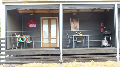 Windfall Estate Vineyard Cottage - VIC Tourism 9