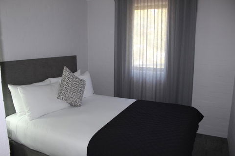 Atrium Hotel Mandurah - VIC Tourism 3