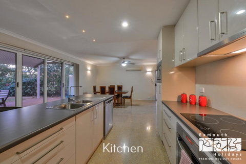 13 Learmonth Street - Close To Town Centre - VIC Tourism 4